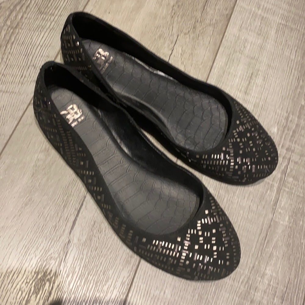 Gianni Bini Black Flats Size 10
